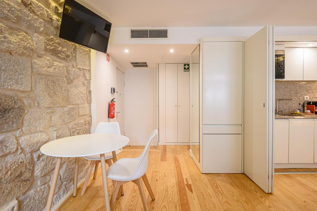 Pwhc Miragaia Apartments Porto Exterior foto